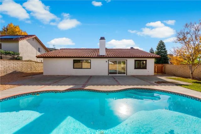 20559 Lisa Gail Drive, Saugus, CA 91350