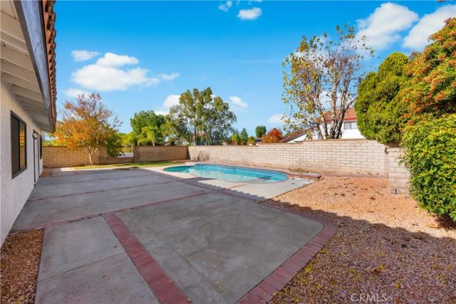 20559 Lisa Gail Drive, Saugus, CA 91350