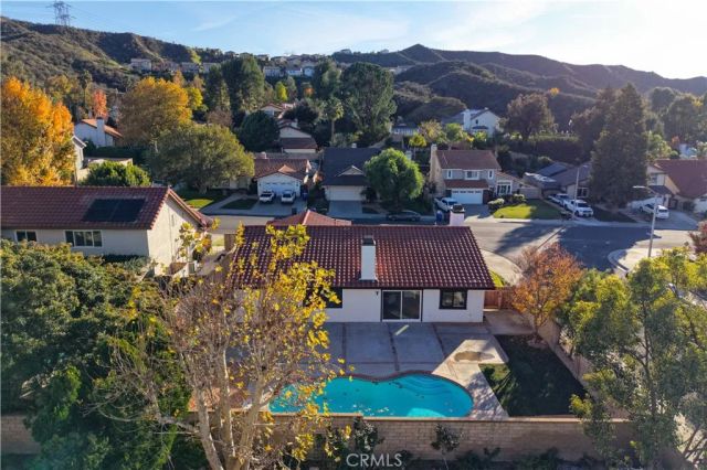 20559 Lisa Gail Drive, Saugus, CA 91350