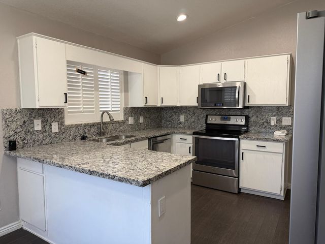 15012 N 85th Drive, Peoria, AZ 85381