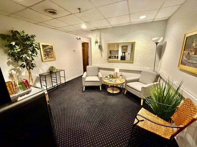 236 Commercial Street 1, Boston, MA 02109
