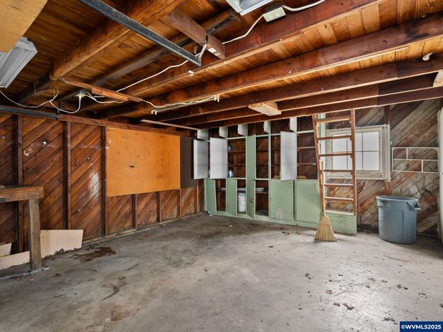180 Eaton St, Lebanon, OR 97355