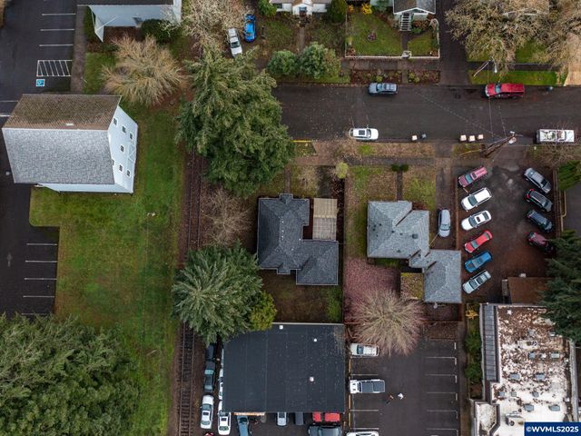 180 Eaton St, Lebanon, OR 97355