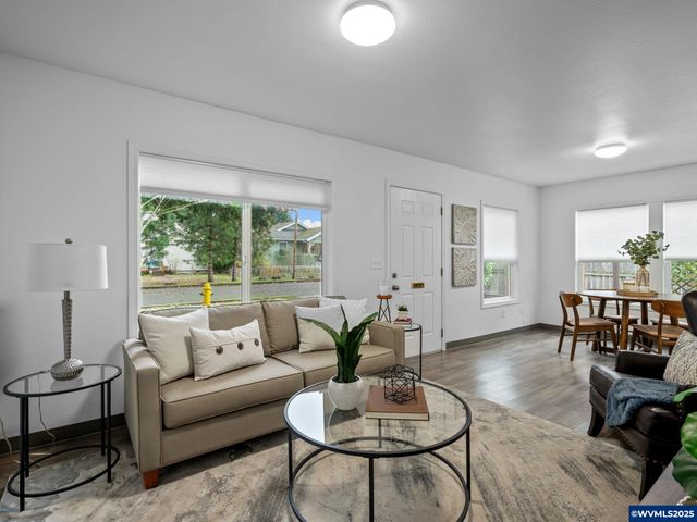 180 Eaton St, Lebanon, OR 97355