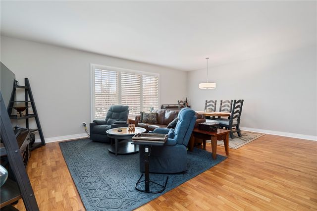 1240 Crescent Pl 1H, Squirrel Hill, PA 15217