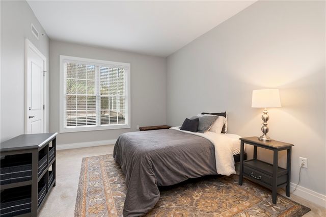 1240 Crescent Pl 1H, Squirrel Hill, PA 15217