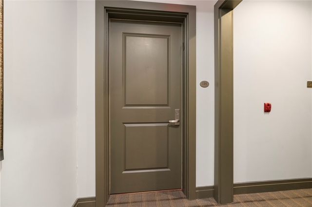 1240 Crescent Pl 1H, Squirrel Hill, PA 15217