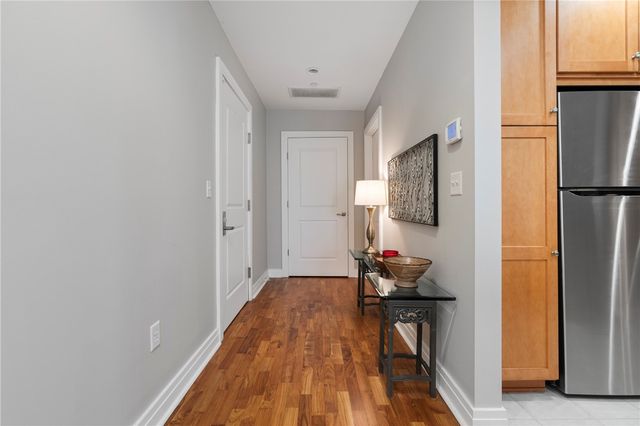 1240 Crescent Pl 1H, Squirrel Hill, PA 15217