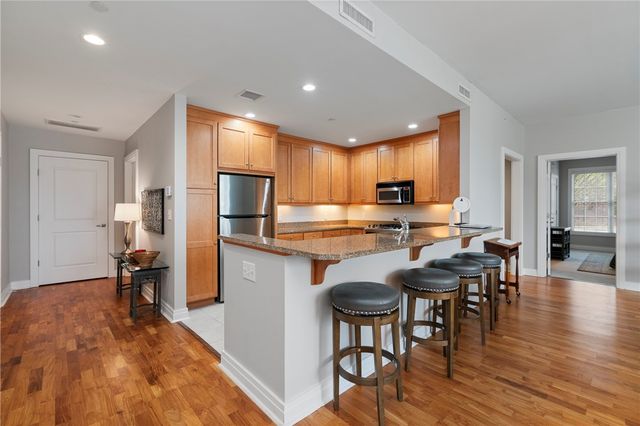 1240 Crescent Pl 1H, Squirrel Hill, PA 15217