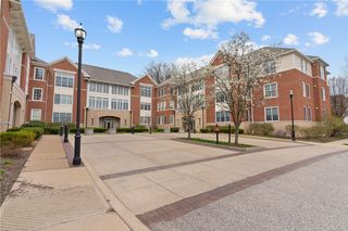 1240 Crescent Pl 1H, Squirrel Hill, PA 15217