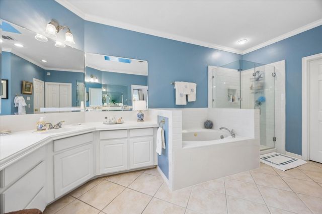 5819 Inwood Park Ct Court N, Houston, TX 77057