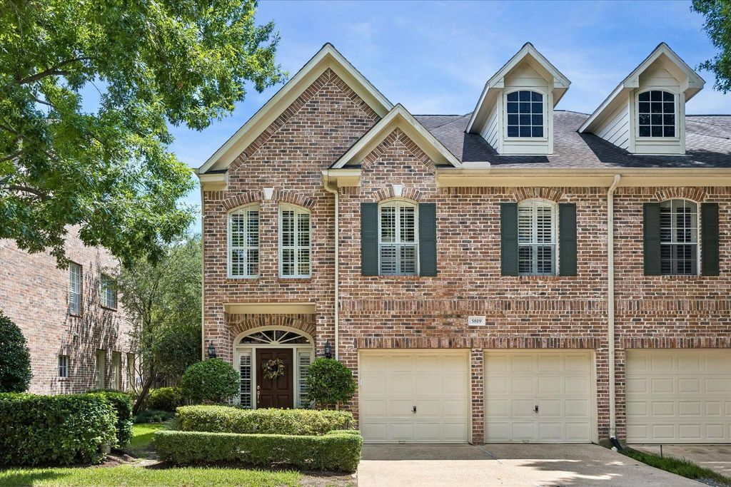 5819 Inwood Park Ct Court N, Houston, TX 77057