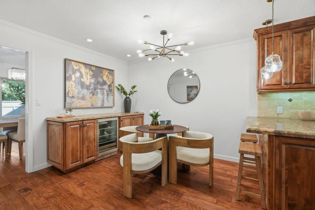 Image 12 of property listing at 104 Cherry Hill Court, Los Gatos, CA 95032