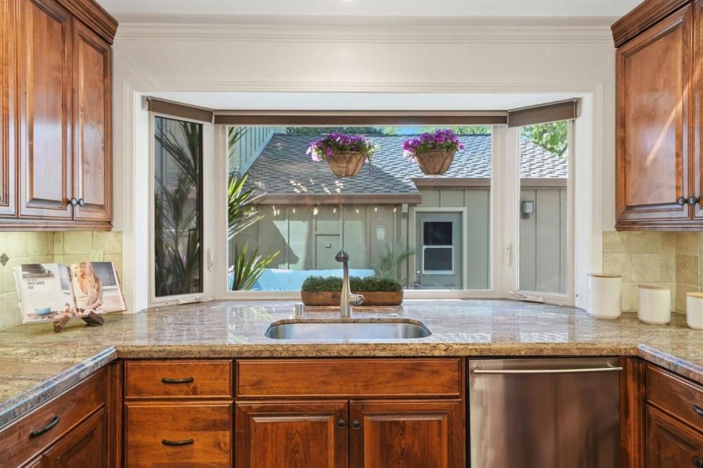 Image 14 of property listing at 104 Cherry Hill Court, Los Gatos, CA 95032