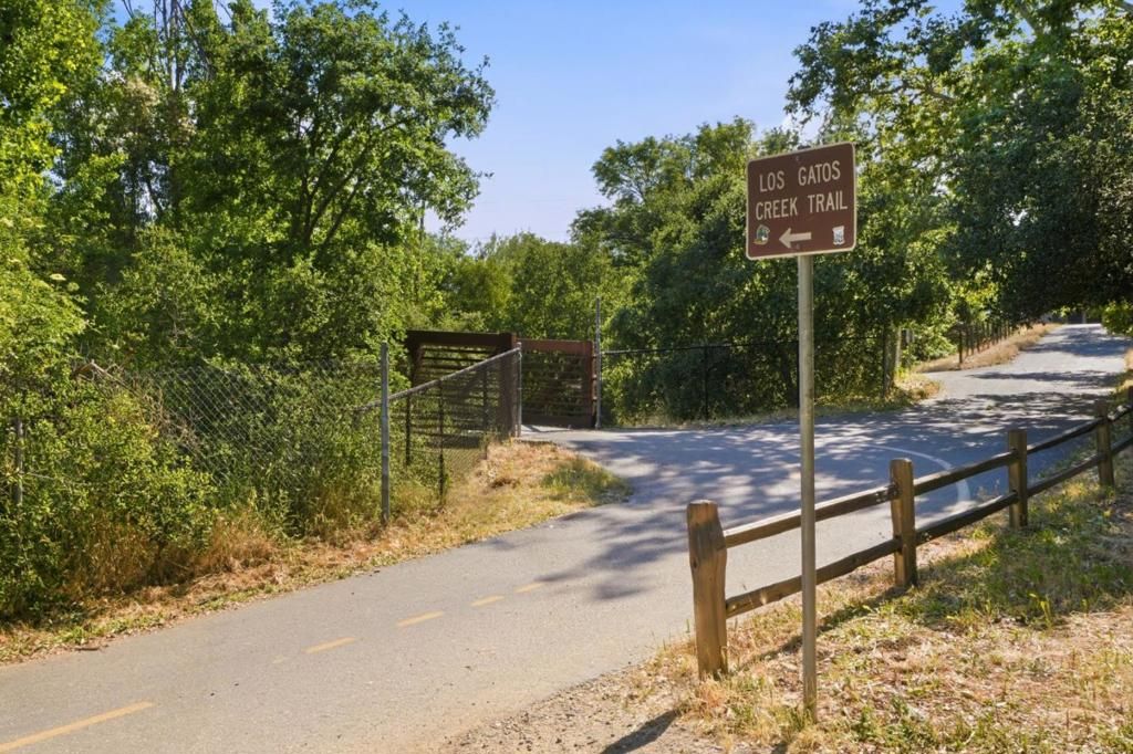 Image 34 of property listing at 104 Cherry Hill Court, Los Gatos, CA 95032