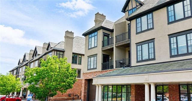 10511 Mission Road 203A, Leawood, KS 66206