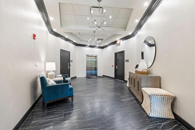 10511 Mission Road 203A, Leawood, KS 66206