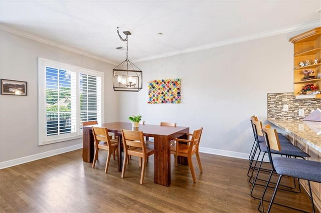 10511 Mission Road 203A, Leawood, KS 66206