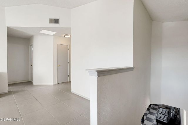 10325 Valle Suave Drive, Socorro, TX 79927