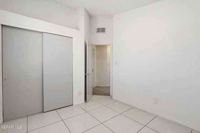 10325 Valle Suave Drive, Socorro, TX 79927