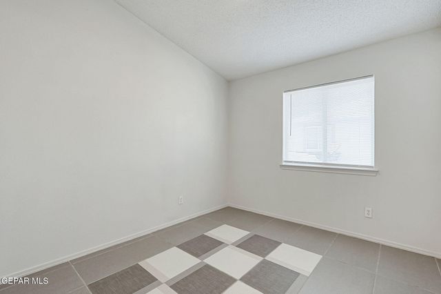 10325 Valle Suave Drive, Socorro, TX 79927