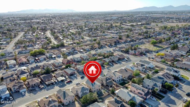 10325 Valle Suave Drive, Socorro, TX 79927