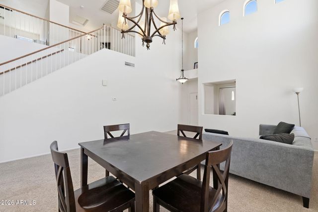 863 E MULE TRAIN Trail, San Tan Valley, AZ 85143