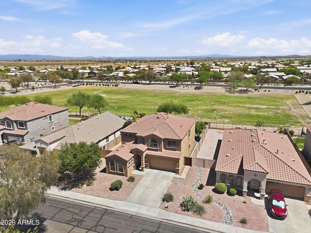 863 E MULE TRAIN Trail, San Tan Valley, AZ 85143