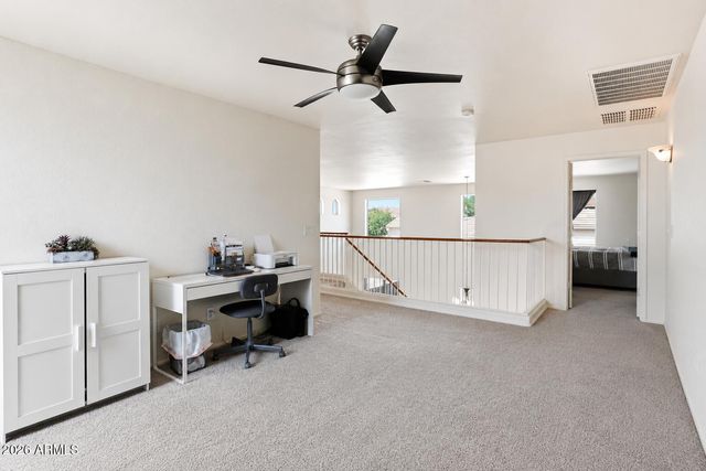 863 E MULE TRAIN Trail, San Tan Valley, AZ 85143