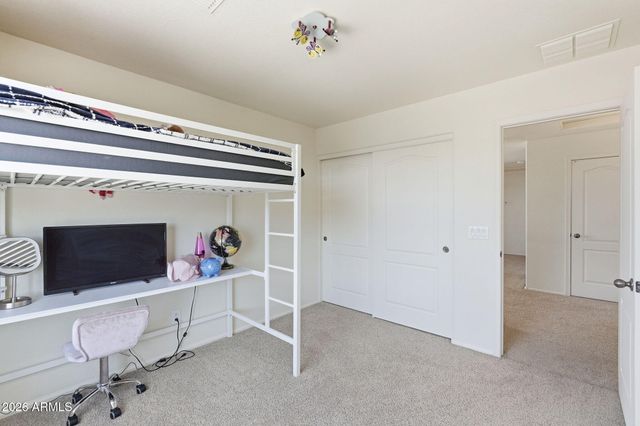 863 E MULE TRAIN Trail, San Tan Valley, AZ 85143