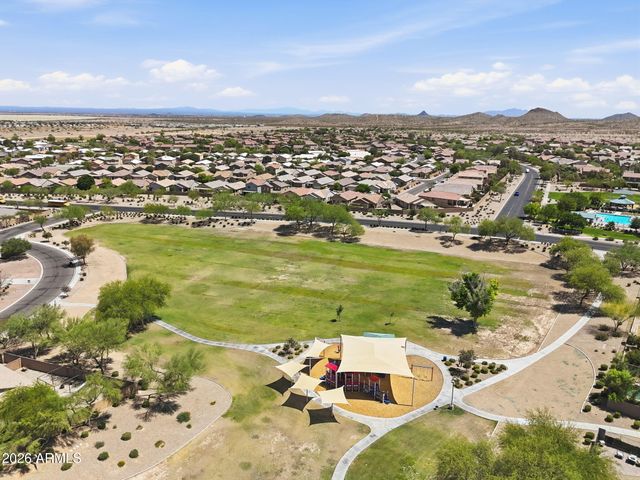 863 E MULE TRAIN Trail, San Tan Valley, AZ 85143