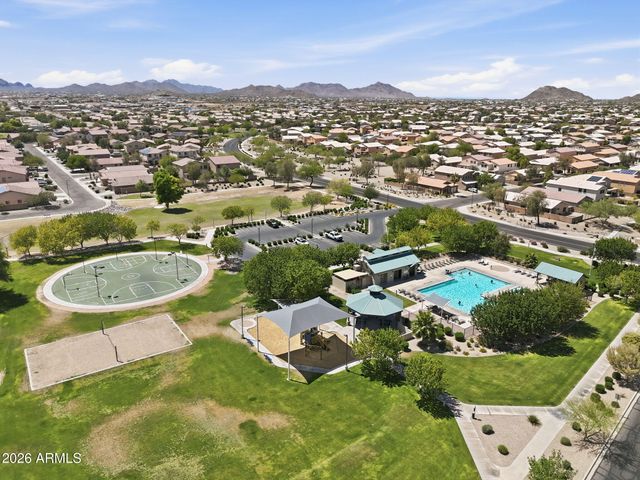 863 E MULE TRAIN Trail, San Tan Valley, AZ 85143