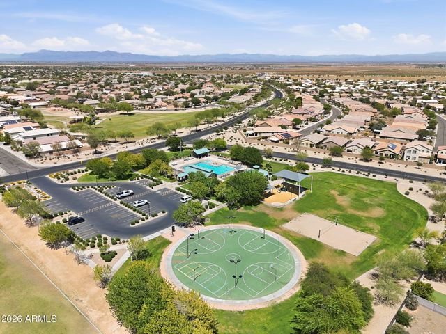 863 E MULE TRAIN Trail, San Tan Valley, AZ 85143