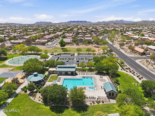 863 E MULE TRAIN Trail, San Tan Valley, AZ 85143