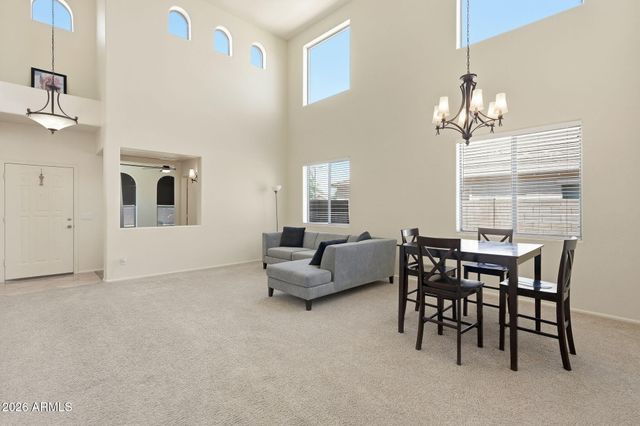 863 E MULE TRAIN Trail, San Tan Valley, AZ 85143