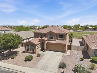 863 E MULE TRAIN Trail, San Tan Valley, AZ 85143