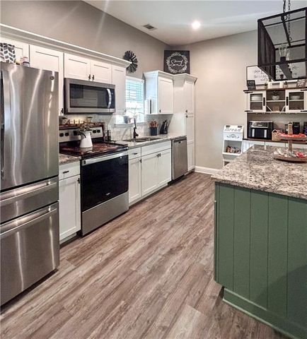 117 Savannah Street SE, Calhoun, GA 30701