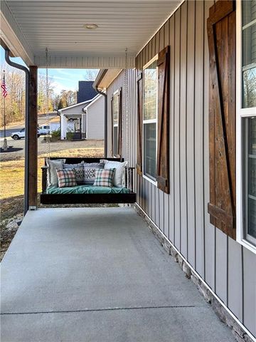 117 Savannah Street SE, Calhoun, GA 30701