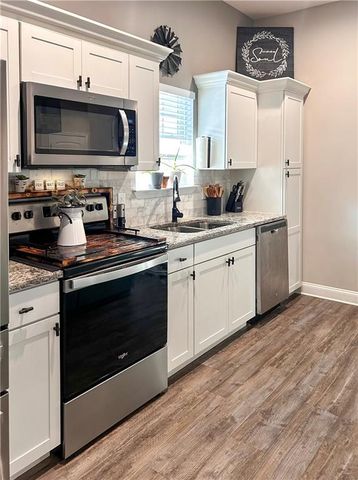 117 Savannah Street SE, Calhoun, GA 30701