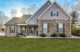 117 Savannah Street SE, Calhoun, GA 30701