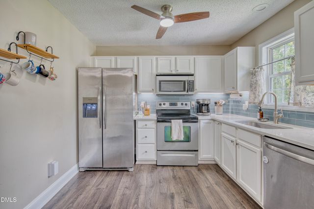 88 Appaloosa Lane, Zebulon, NC 27597