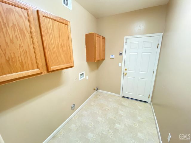 11409 Sangrado Drive, Bakersfield, CA 93311