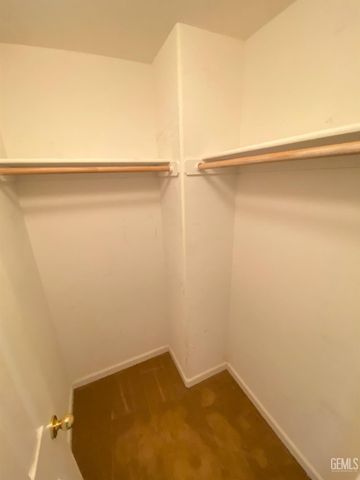 11409 Sangrado Drive, Bakersfield, CA 93311