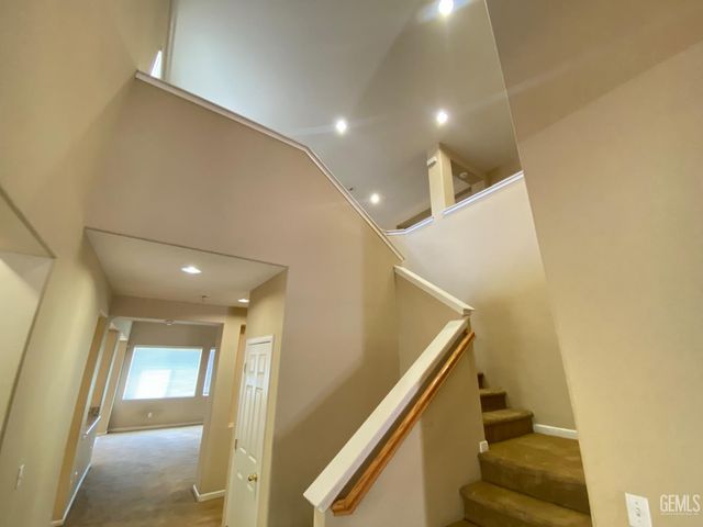 11409 Sangrado Drive, Bakersfield, CA 93311