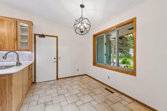14810 Lloyds Drive, Minnetonka, MN 55345