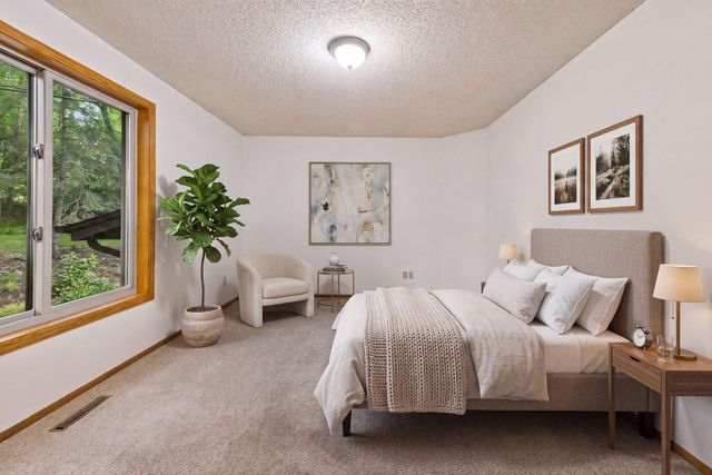 14810 Lloyds Drive, Minnetonka, MN 55345