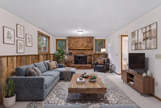 14810 Lloyds Drive, Minnetonka, MN 55345