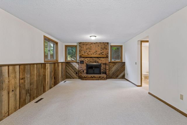 14810 Lloyds Drive, Minnetonka, MN 55345