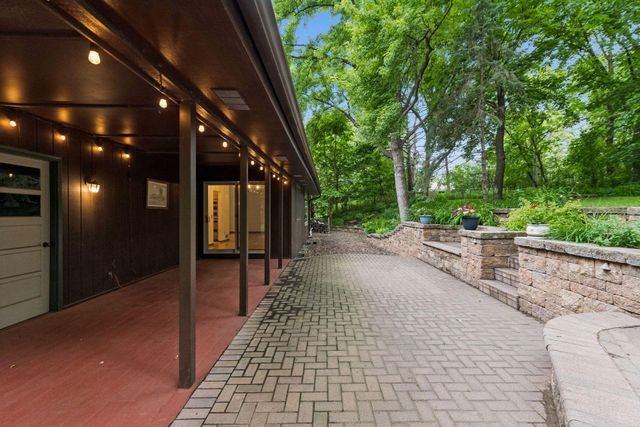 14810 Lloyds Drive, Minnetonka, MN 55345