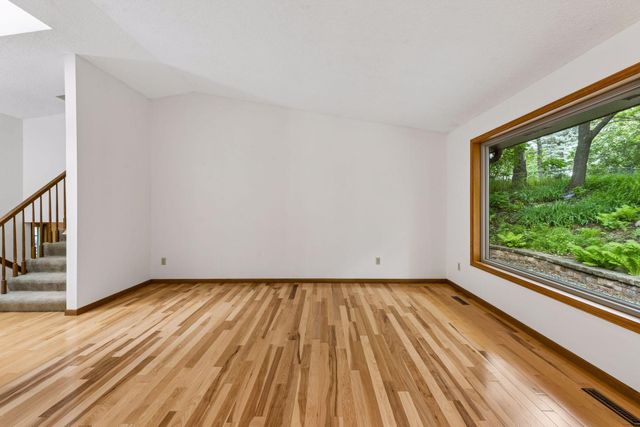 14810 Lloyds Drive, Minnetonka, MN 55345